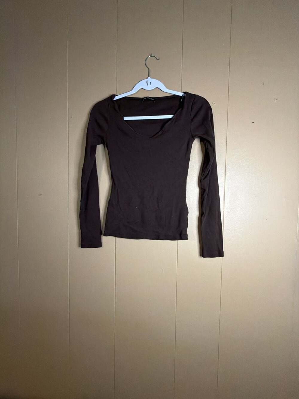 Zara Women's Chocolate Brown Ribbed Long Sleeve V-Neck Top